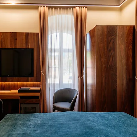 - Terme Hotel