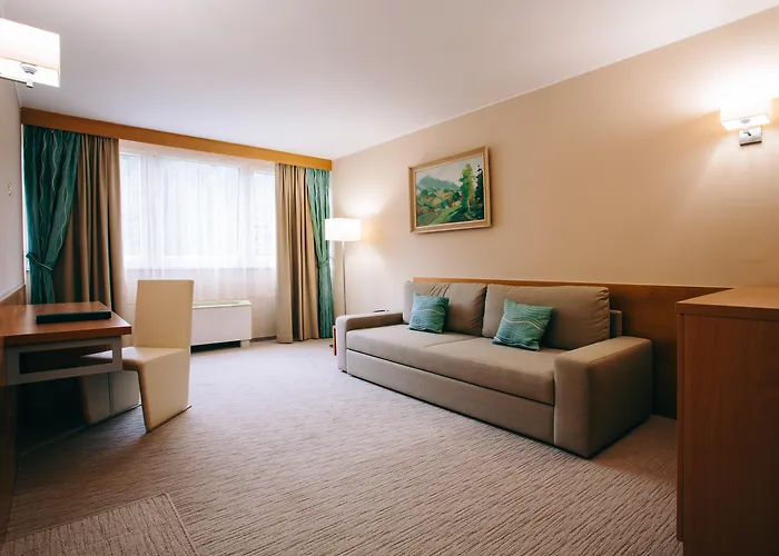 - Terme Hotel Dobrna